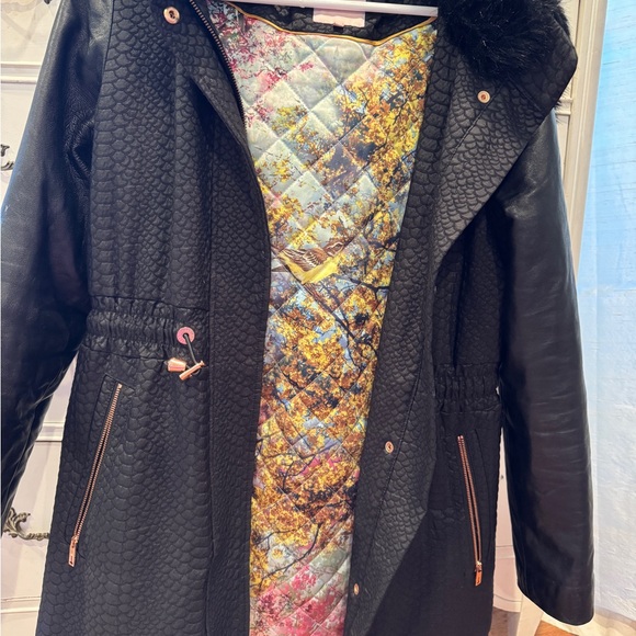 Gorgeous Ted Baker coat - Picture 1 of 12